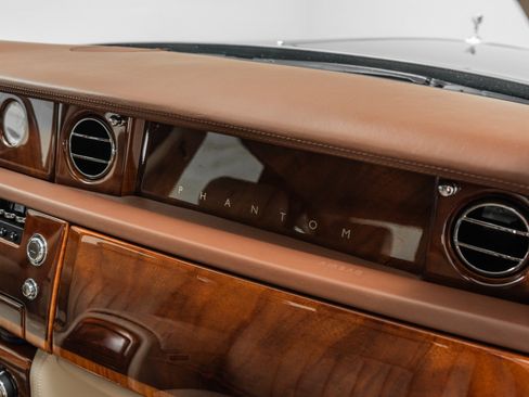 Used 2007 Rolls-Royce Phantom Sedan RWD image 34