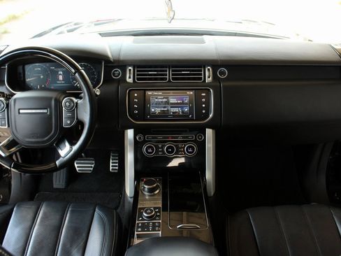 Used 2016 Land Rover Range Rover Autobiography image 12