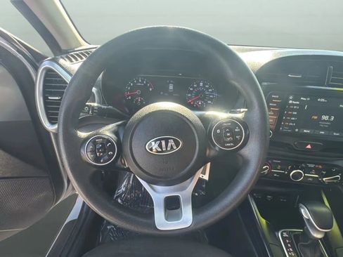 Used 2021 Kia Soul S FWD image 21