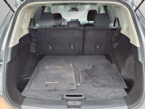 Used 2024 Nissan Rogue S FWD image 24