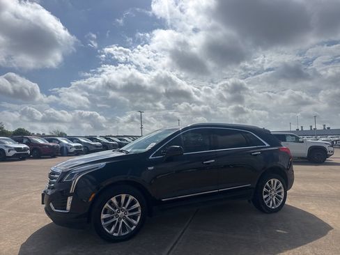 Used 2019 Cadillac XT5 Premium Luxury w/ Advanced Security Package image 10