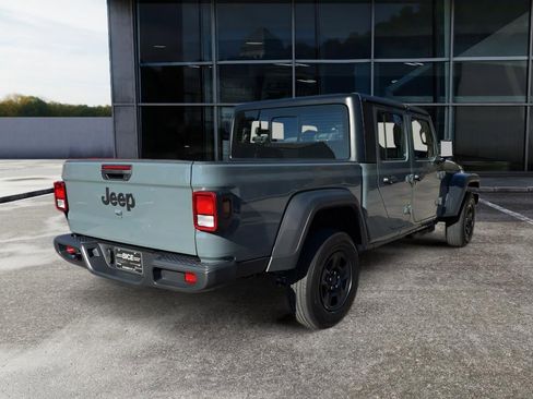 New 2026 Jeep Gladiator Sport AWD/4WD image 7