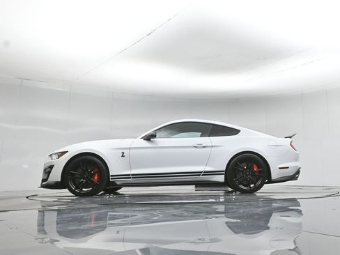 Used 2022 Ford Mustang Shelby GT500 w/ Technology Package RWD image 8