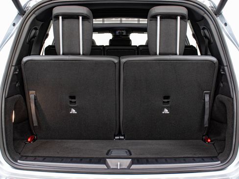 New 2024 Mercedes-Benz EQB 300 4MATIC image 10