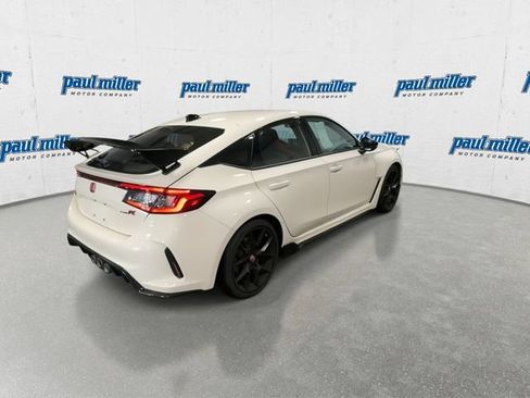 Used 2025 Honda Civic Type R image 10