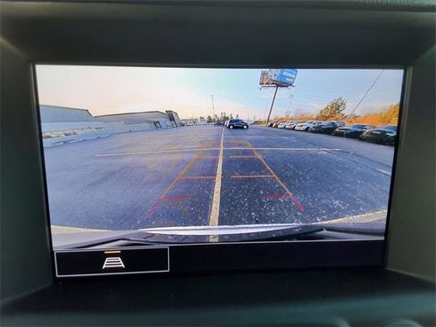 Used 2024 GMC Terrain SLT image 22