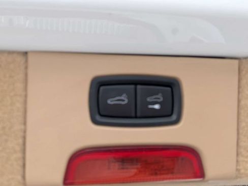 Used 2014 Porsche Cayenne AWD/4WD image 13