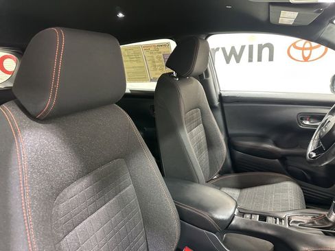 Used 2024 Honda HR-V Sport image 12