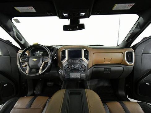 Used 2021 Chevrolet Silverado 2500 High Country w/ Safety Package II image 19