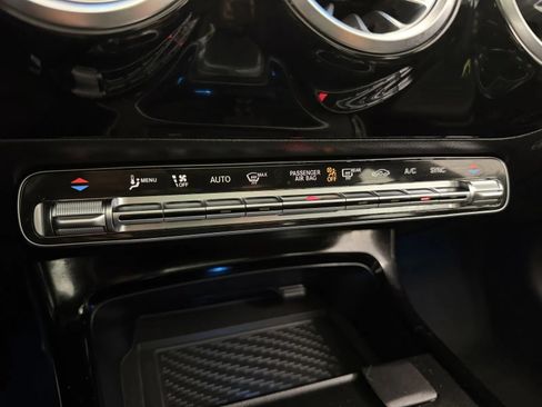 Used 2024 Mercedes-Benz CLA 250 4MATIC image 34