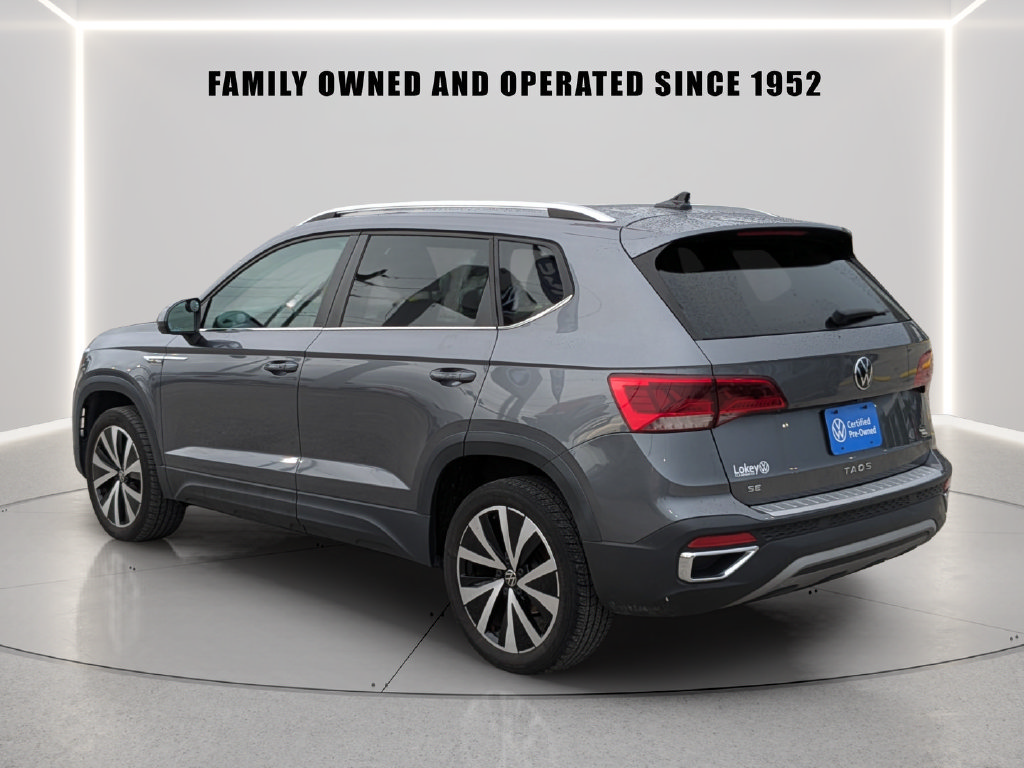 Certified 2023 Volkswagen Taos SE w/ Panoramic Sunroof Package FWD image 4