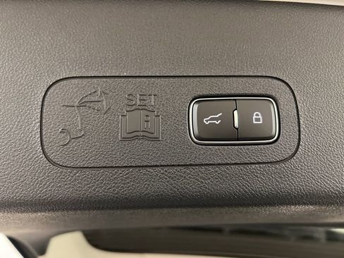 Used 2026 Lincoln Aviator AWD image 39