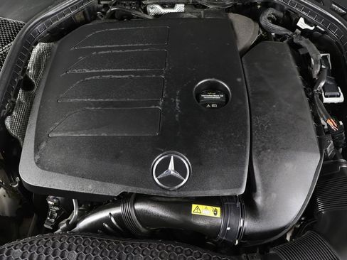 Used 2019 Mercedes-Benz C 300 4MATIC Sedan image 19