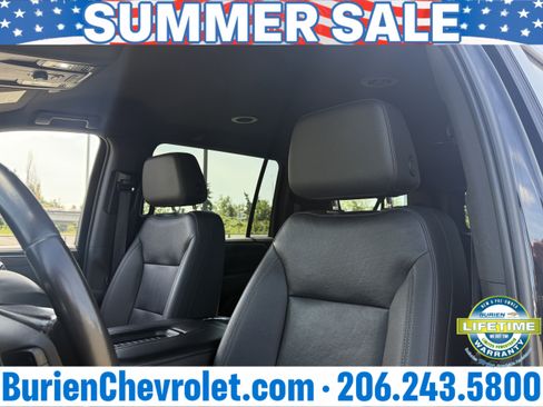 Used 2022 Chevrolet Suburban Z71 AWD/4WD image 10