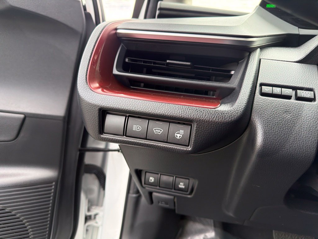 Used 2023 Toyota Prius Prime FWD image 35