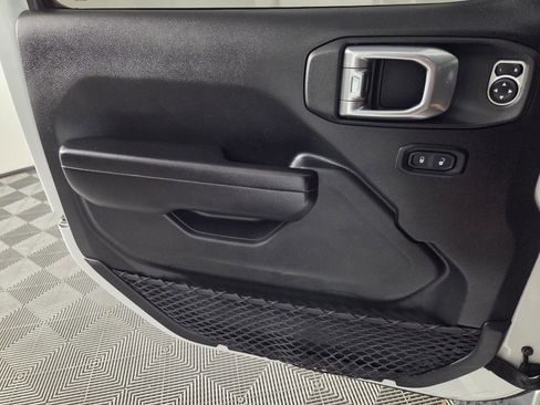 Used 2021 Jeep Wrangler Unlimited Sport AWD/4WD image 23