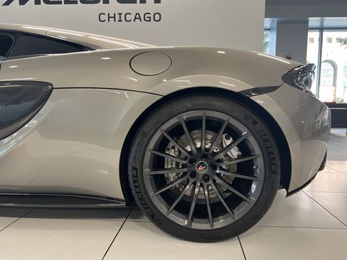 Used 2017 McLaren 570S image 28