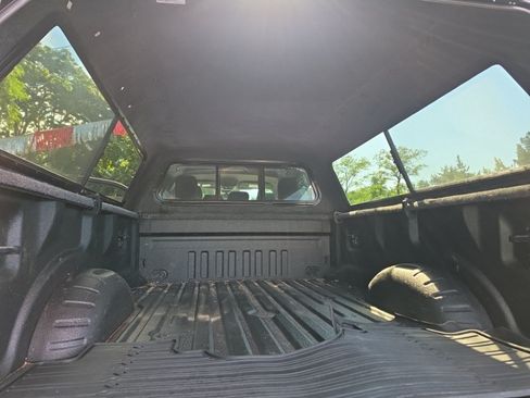 Used 2021 Ford F250 XLT w/ XLT Premium Package AWD/4WD image 43