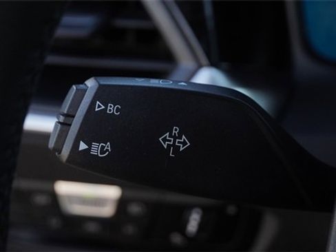 Used 2022 BMW 430i Convertible image 24