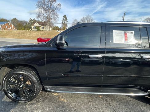 Used 2020 Cadillac Escalade ESV Luxury w/ Escalade Sport Edition image 3