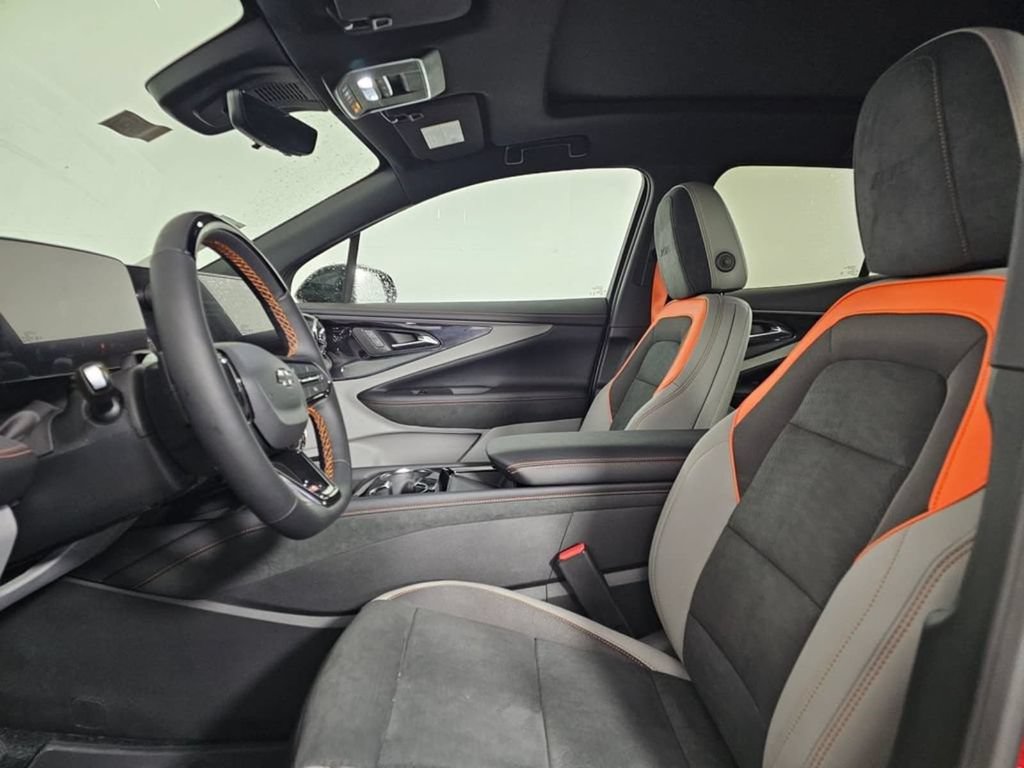 New 2026 Chevrolet Blazer EV SS w/ LPO, Blackout Package AWD/4WD image 23