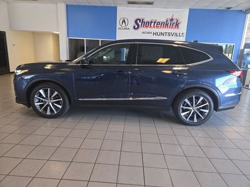 Certified 2025 Acura MDX FWD w/ Technology Package image 5
