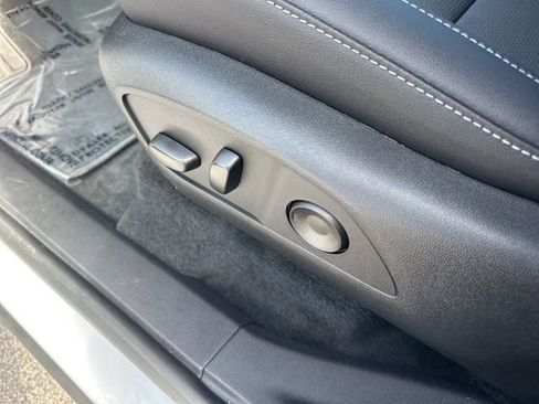 New 2026 Chevrolet Traverse LT w/ Enhanced Driving Package image 13