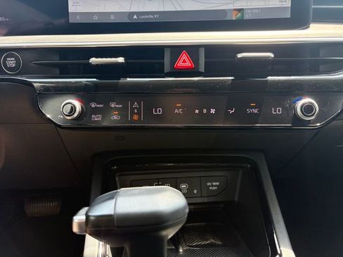 Used 2025 Kia K5 EX FWD image 28