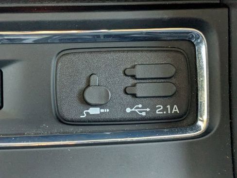 Used 2020 Subaru Ascent Limited w/ Technology Package image 32