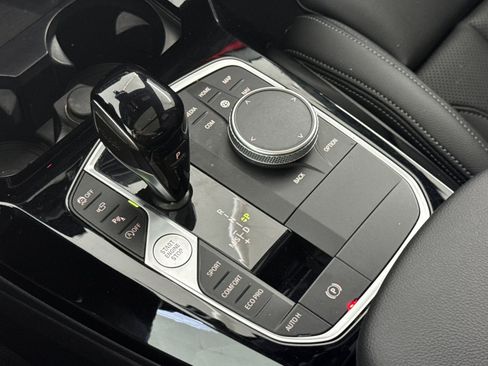 Used 2024 BMW X3 sDrive30i w/ Convenience Package RWD image 18