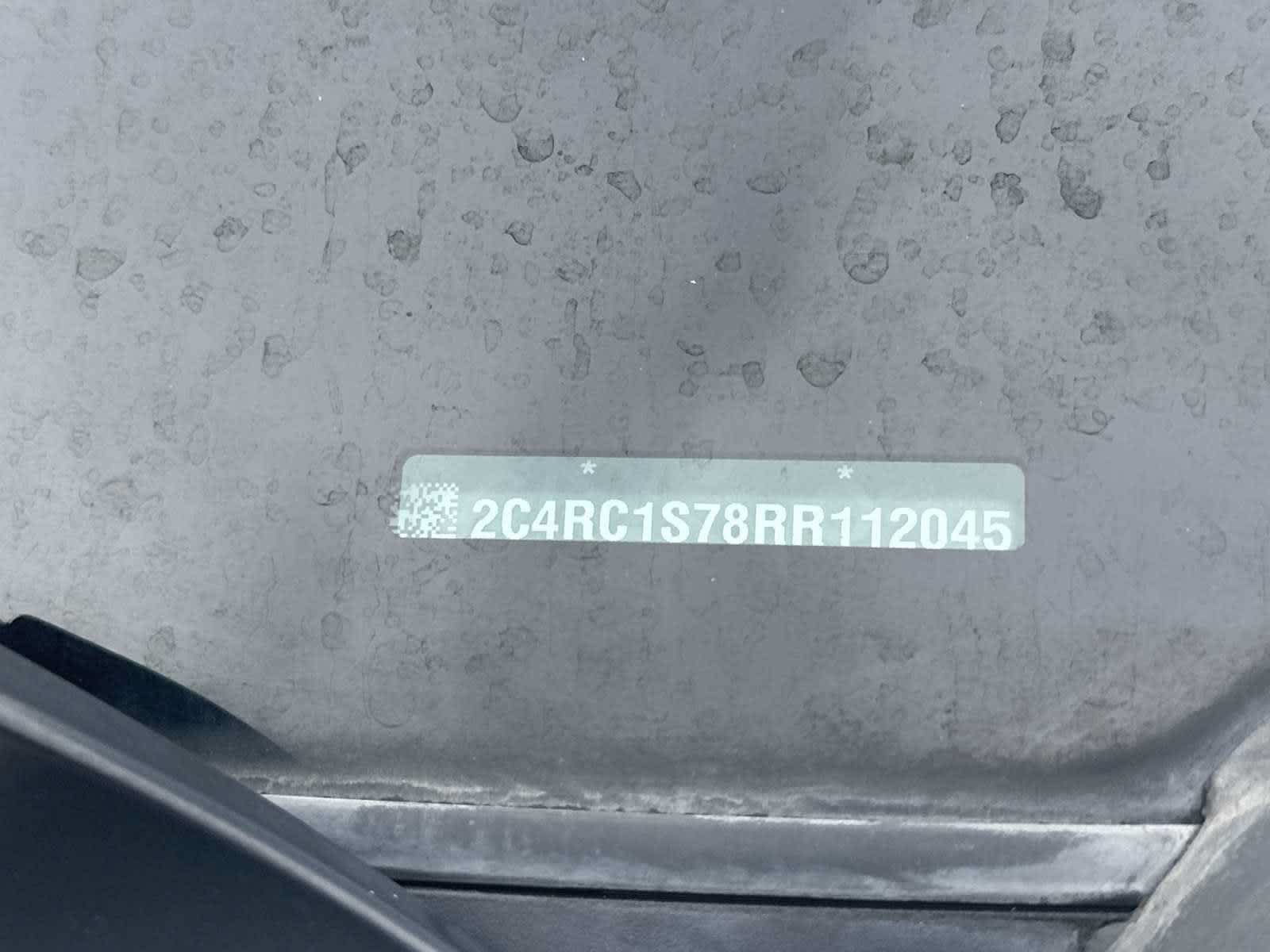 Used 2024 Chrysler Pacifica Limited FWD image 27