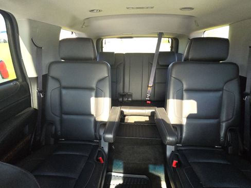 Used 2017 Chevrolet Tahoe Premier AWD/4WD image 9