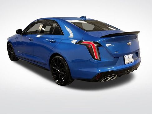 Used 2024 Cadillac CT4 V w/ LPO, ONYX Package image 16