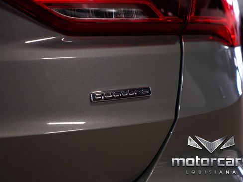 Used 2022 Audi Q3 2.0T Premium Plus w/ Premium Plus Package image 19