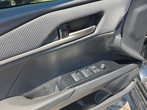 Used 2025 Toyota Camry SE FWD image 20