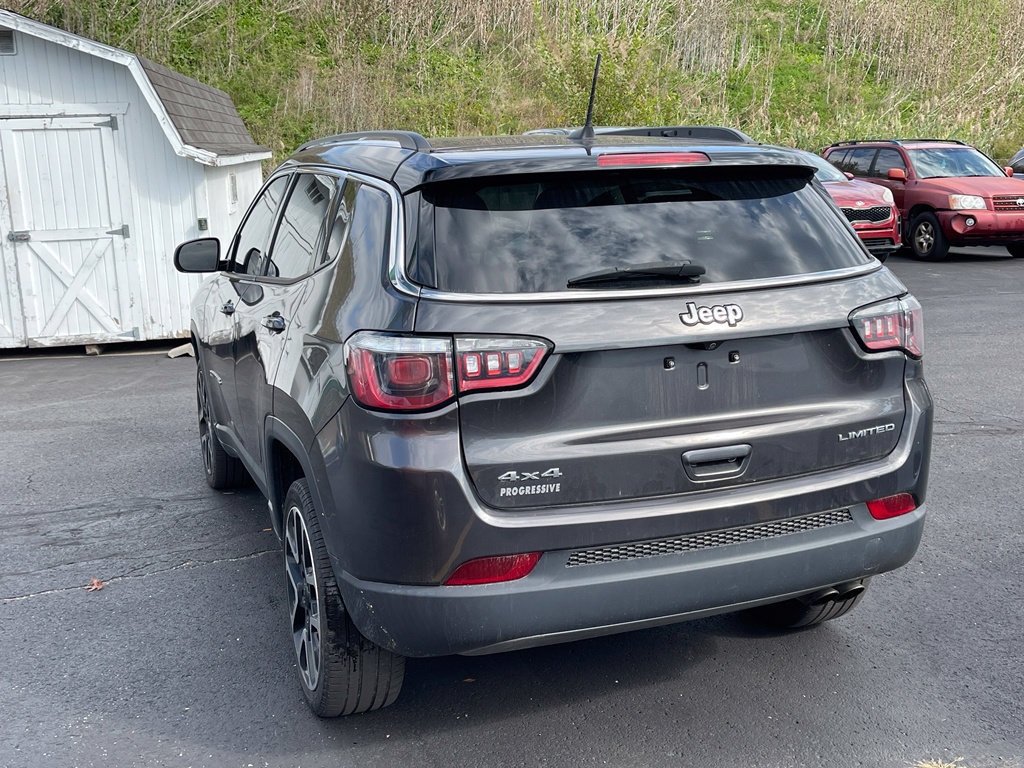 Used 2018 Jeep Compass Limited w/ Navigation Group AWD/4WD image 7