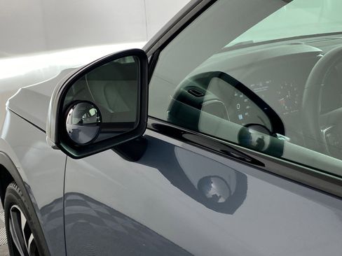 Used 2020 Volvo XC40 T5 R-Design image 21