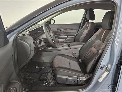 New 2026 Nissan Sentra SR w/ Floor Mat Package image 23