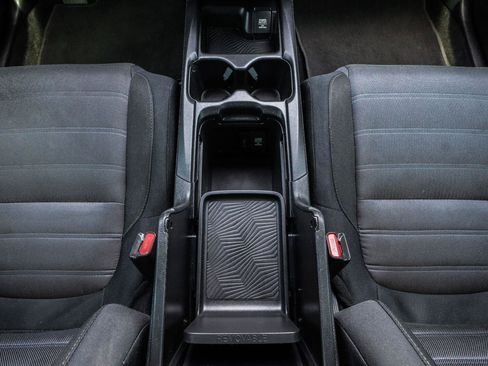 Used 2019 Honda CR-V LX image 24