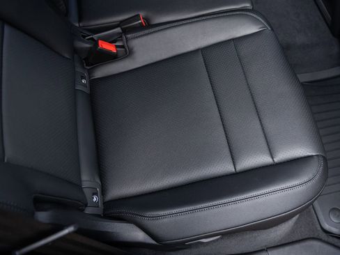 New 2026 Porsche Cayenne S image 38