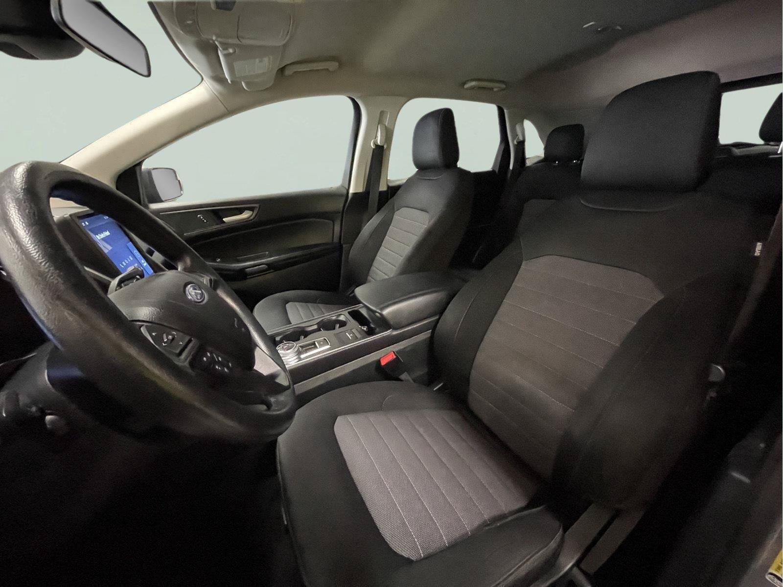 Used 2021 Ford Edge SE AWD/4WD image 16