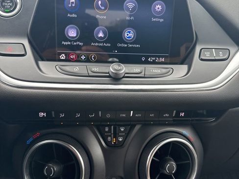 Used 2019 Chevrolet Blazer LT image 14