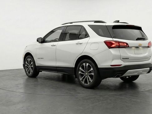 Used 2025 Chevrolet Equinox LT image 5