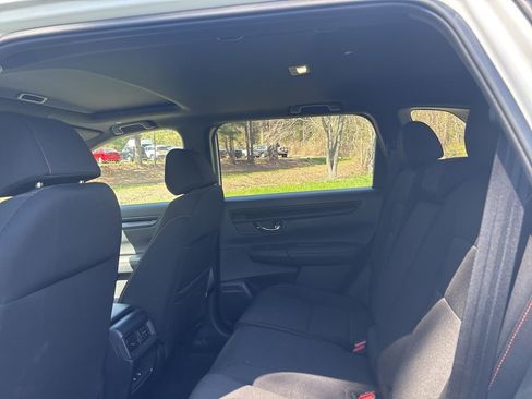 Used 2023 Honda CR-V Sport image 9