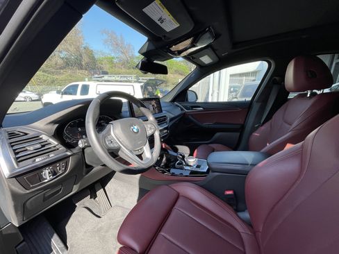 Used 2023 BMW X4 xDrive30i w/ Premium Package image 3