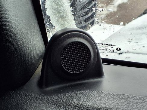 Used 2014 Jeep Wrangler Unlimited Sport image 15