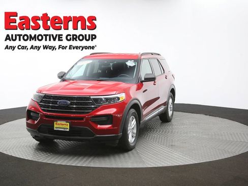 Used 2021 Ford Explorer XLT image 54