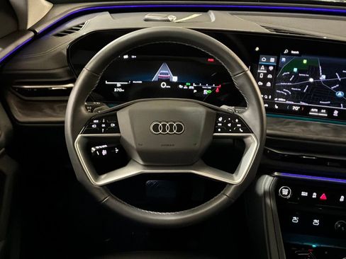 Certified 2025 Audi Q5 Premium w/ Convenience Package image 14