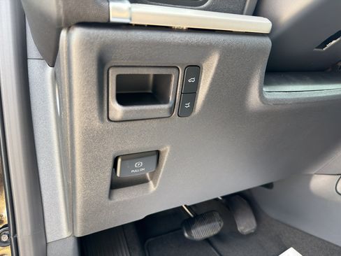 New 2026 Ford Expedition Active RWD image 27
