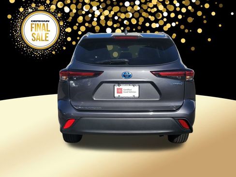 Certified 2024 Toyota Highlander XLE image 7